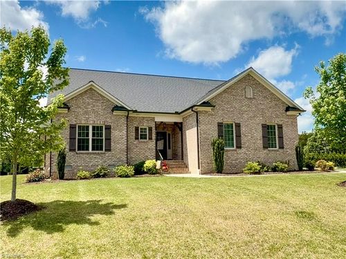 8101 Joseph Weston Ct, Greensboro, NC, 27455-8432 | Card Image