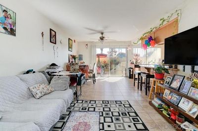 163 - Fredricks Ave, Condo with 2 bedrooms, 2 bathrooms and 1 parking in Oceanside CA | Image 3