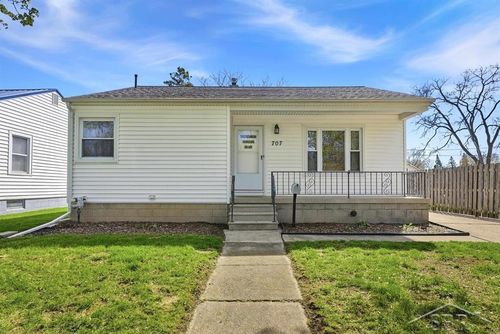 707 Raymond Street, Bay City, MI, 48706 | Card Image