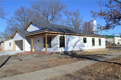 906 Monroe St, Lyndon, KS, 66451-9523 | Card Image
