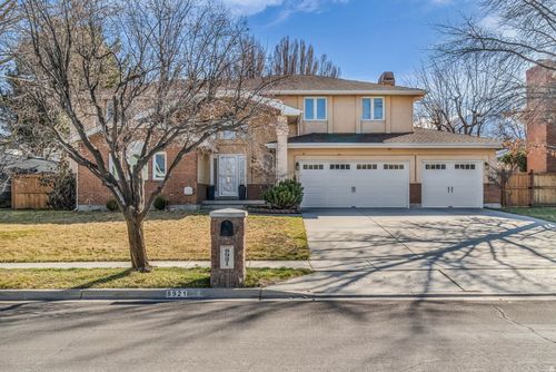 8921 Shady Meadow Dr, Sandy, UT, 84093-7003 | Card Image