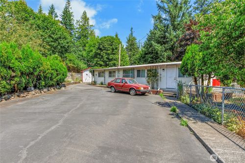 22034 Se 272nd Pl, Maple Valley, WA, 98038-3237 | Card Image