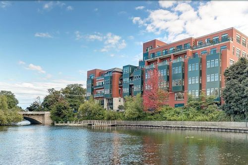 141 Rivers Edge Dr, Traverse City, MI, 49684-3279 | Card Image