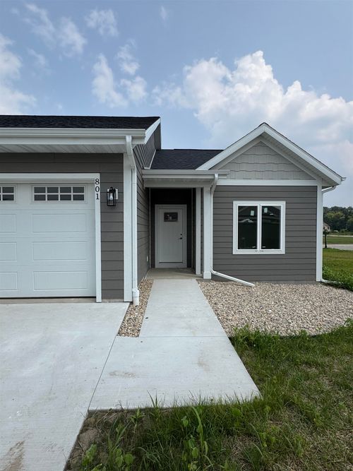 801 Vineyard Ct, CAMBRIDGE, WI, 53523-9101 | Card Image