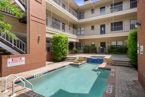 303-106 E 30th Street, Austin, TX, 78705 | Card Image
