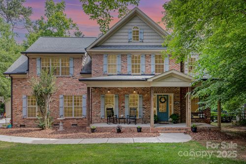 8121 Cane Pointe Ln, Waxhaw, NC, 28173-8282 | Card Image