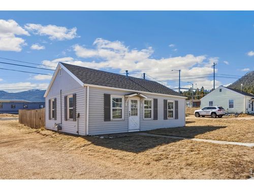 344 4th St, Estes Park, CO, 80517-6341 | Card Image