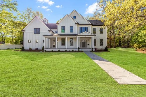 11 Cuba St, Andover, MA, 01810-3407 | Card Image