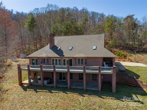 126 Hillcrest Dr, Barnardsville, NC, 28709-9763 | Card Image