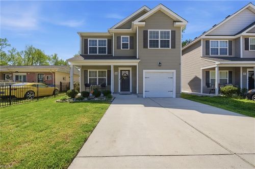1824 Hoover Avenue, Chesapeake, VA, 23324 | Card Image
