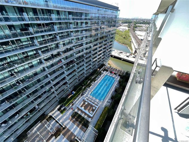 PH1T - 131-05 40 Th Rd, Condo with 0 bedrooms, 1 bathrooms and null parking in Flushing NY | Image 8