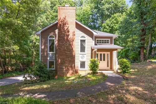 3220 Hickory Ridge Dr, Winston Salem, NC, 27127-4950 | Card Image