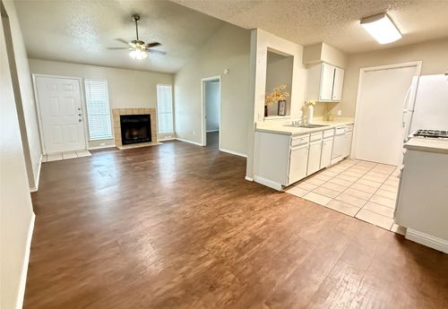 2024 Redwing Way, Round Rock, TX, 78664-7125 | Card Image