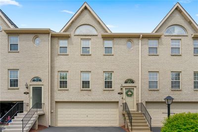 134 Terra Drive, Townhouse with 3 bedrooms, 2 bathrooms and 2 parking in Kennedy Twp PA | Image 1