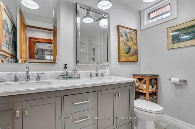 6 Elizabeth St, House other with 4 bedrooms, 2 bathrooms and 4 parking in Newburgh ON | Image 21