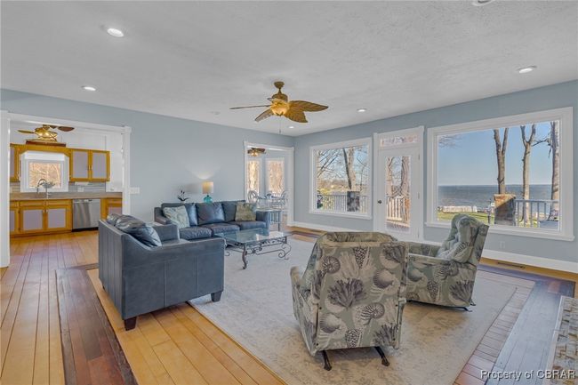 Living room with access to kitchen. | Image 14