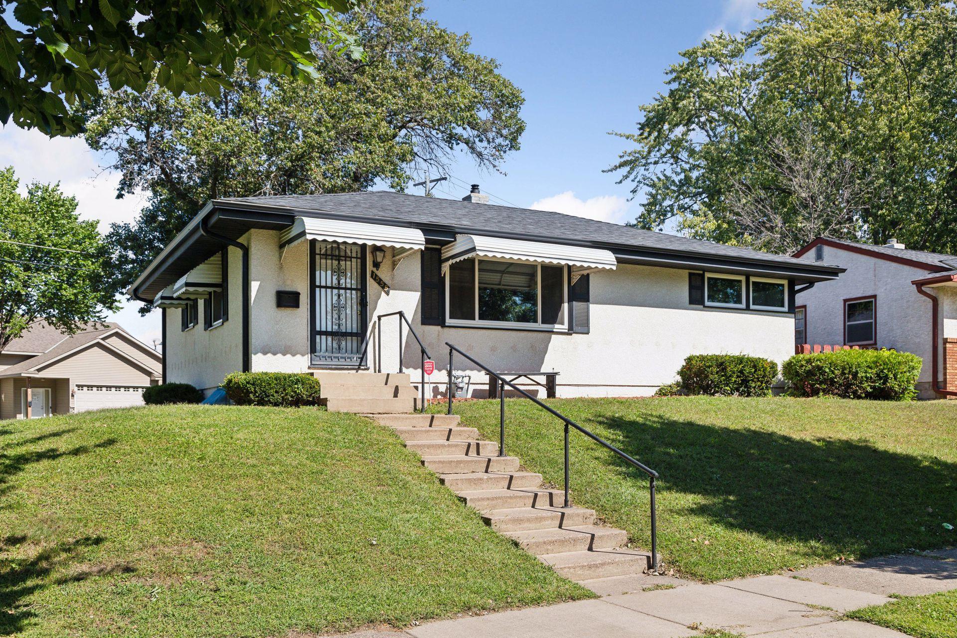 Idaho Ave, Saint Paul, MN 55106