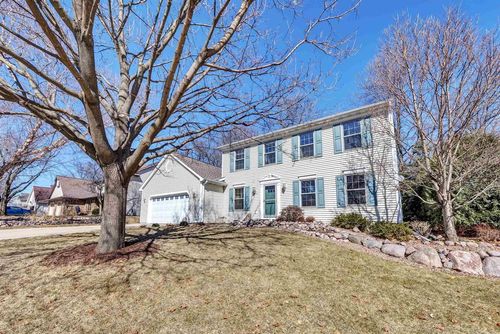1460 Woodmont Way, Ashwaubenon, WI, 54313 | Card Image