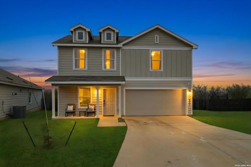 11931 Fuzzy Path, San Antonio, TX, 78221-4472 | Card Image