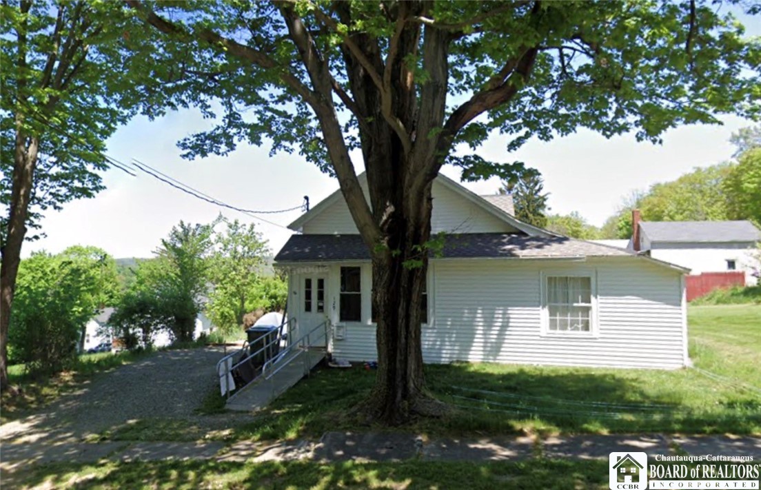 King St, Jamestown, NY 14701