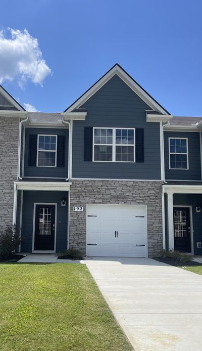 192 Dale Mires Ln, Townhouse with 3 bedrooms, 2 bathrooms and 1 parking in Baxter TN | Image 1