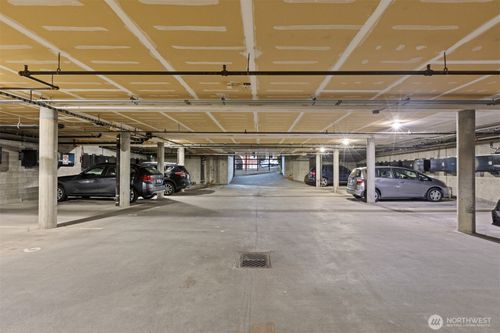 apt-303-1201 11th St, Bellingham, WA, 98225-7065 | Card Image