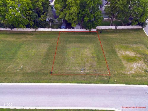 142 W Franklin St, Shelbyville, IN, 46176-1238 | Card Image