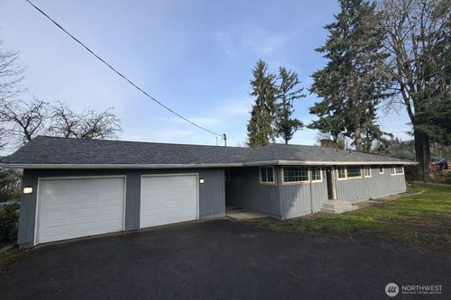 105 Island View Ln, Kelso, WA, 98626-9518 | Card Image