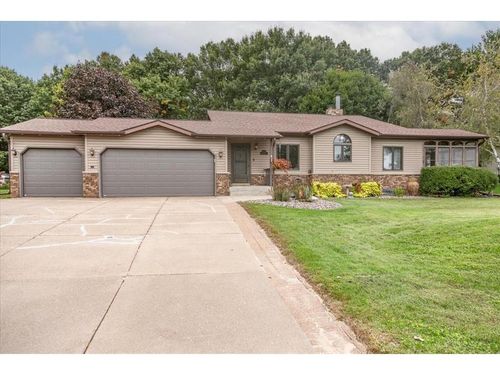2925 Plum Tree Circle, MENOMONIE, WI, 54751 | Card Image