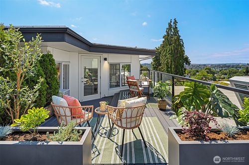 apt-506-2901 S Jackson St, Seattle, WA, 98144-2564 | Card Image