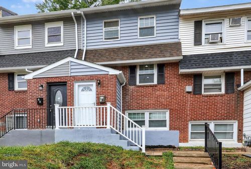 13 Oakmont Dr, NEW CASTLE, DE, 19720-1320 | Card Image