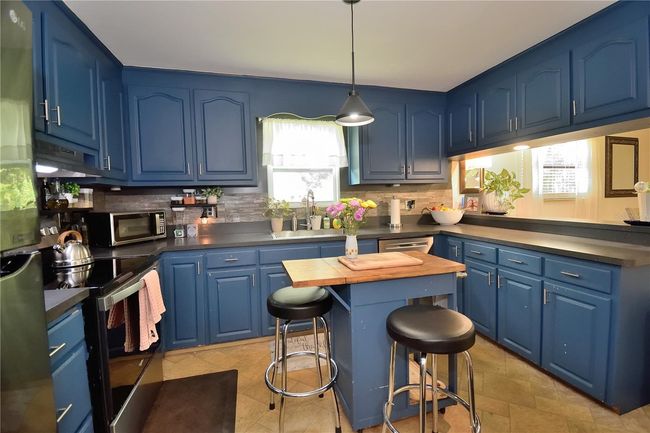 Easy To Navigate Kitchen | Image 8