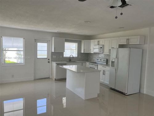 11-145 Nw 41st Ct, Deerfield Beach, FL, 33064-2634 | Card Image
