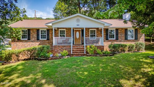 909 Exeter Pl, Kingsport, TN, 37660-1315 | Card Image