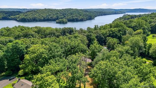 4 Davidson Drive, Mount Pleasant, NY, 10594 | Card Image