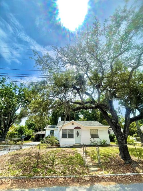 37 W Martin Luther King Jr Dr, TARPON SPRINGS, FL, 34689-3615 | Card Image