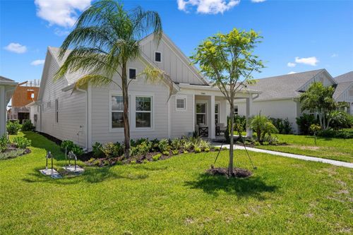 7646 Seaflower Pkwy, BRADENTON, FL, 34210-1811 | Card Image