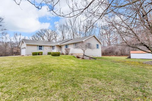6760 Carter Rd, Spring Arbor, MI, 49283-9786 | Card Image