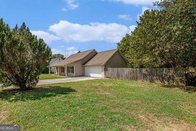 104 Larkspur Drive Sw, House other with 3 bedrooms, 2 bathrooms and 2 parking in Calhoun GA | Image 2