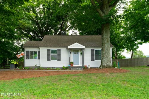 504 Sinking Springs Rd, Clinton, TN, 37716-6904 | Card Image