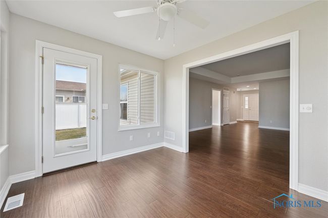 7352 Manatee Ct, House other with 2 bedrooms, 2 bathrooms and 2 parking in Maumee OH | Image 8