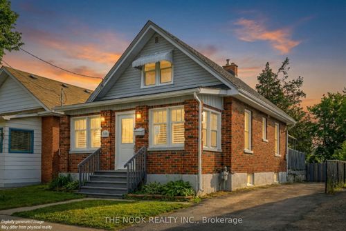 219 Verdun Rd, Oshawa, ON, L1H5T1 | Card Image