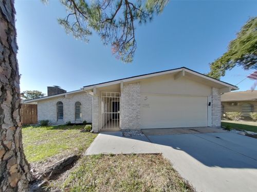 5655 Hardwood Forest Dr, Houston, TX, 77088-2834 | Card Image