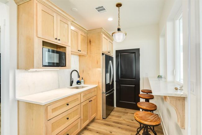 2176 Highway 87, House other with 3 bedrooms, 2 bathrooms and 4 parking in Gilchrist TX | Image 22