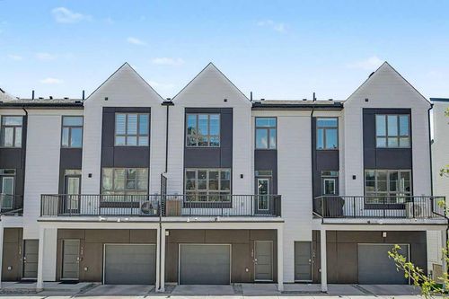 142 Sovereign Common Sw, Calgary, AB, T3C3Y3 | Card Image