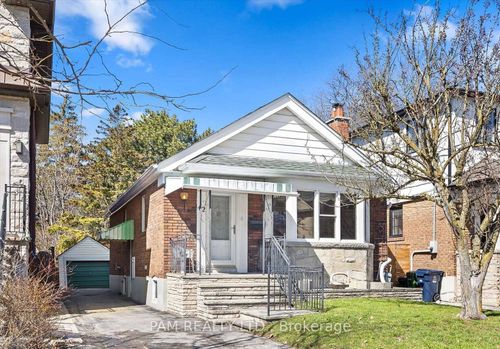 42 Parklea Dr, East York, ON, M4G2J6 | Card Image