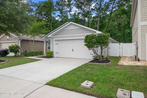 7736 Meadow Walk Ln, Jacksonville, FL, 32256-8070 | Card Image