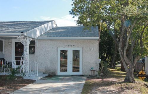 1079 W Magnolia St, CLERMONT, FL, 34711-2848 | Card Image