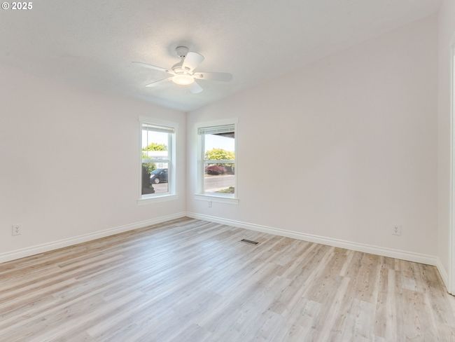 Primary Bedroom-Vaulted Ceilings | Image 20
