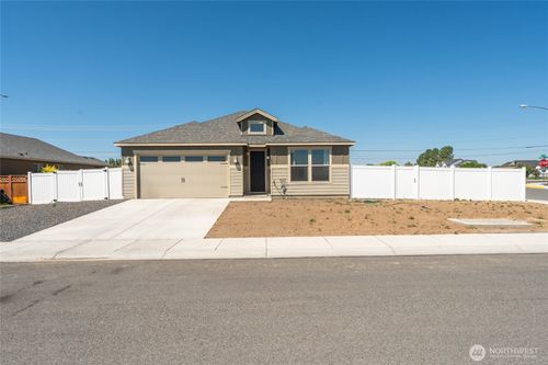 1019 Hilltop Ave Ne, Quincy, WA, 98848-1278 | Card Image